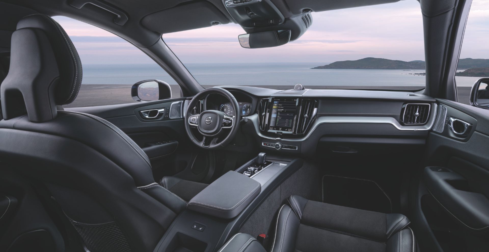 XC60 _MY21 Launch_Interior_Lake_fn_CMYK_CN_202007-��ͼ.jpg